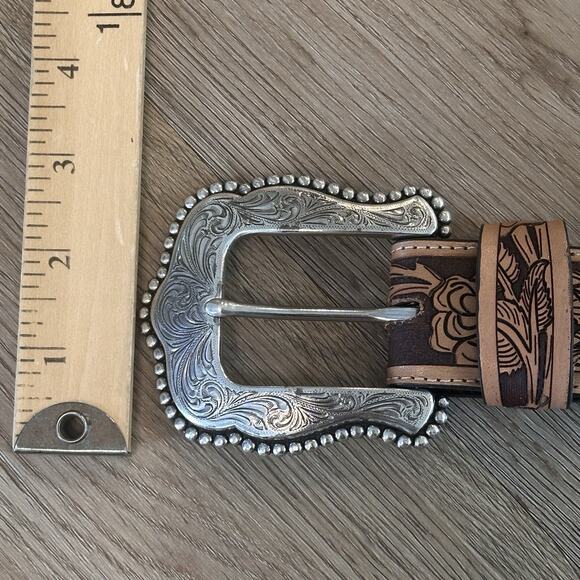 NEW Idyllwind Women’s Small JUST A ROSE EMBOSSED TOOL BELT Western Rodeo Cowgirl - Picture 3 of 9